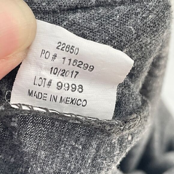 DC Comics Batman Boys Logo Graphics Worn Look Tee Shirt Size Small 6-7 - Picture 6 of 6